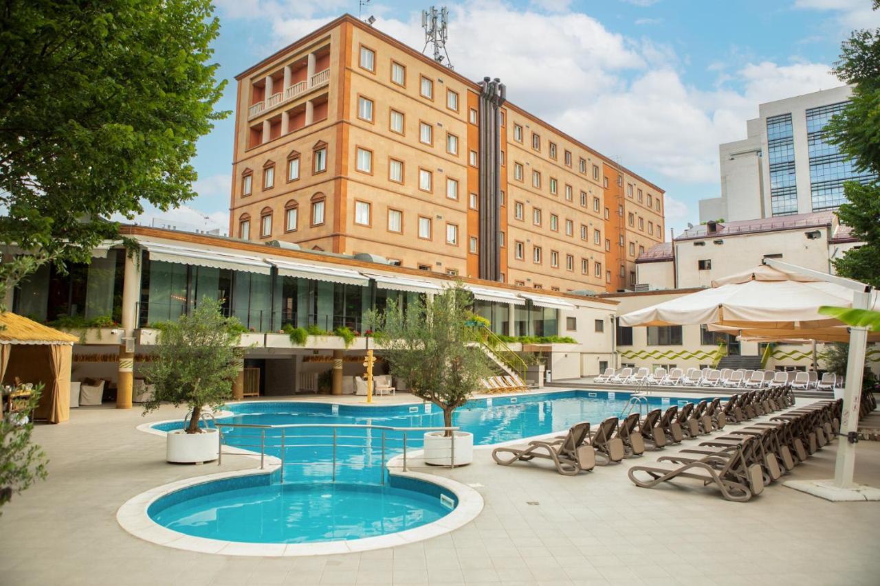 Best Western Plus Congress Hotel Erévan Extérieur photo